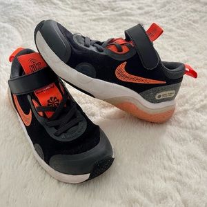 Boys Nike running shoes, 12.5C